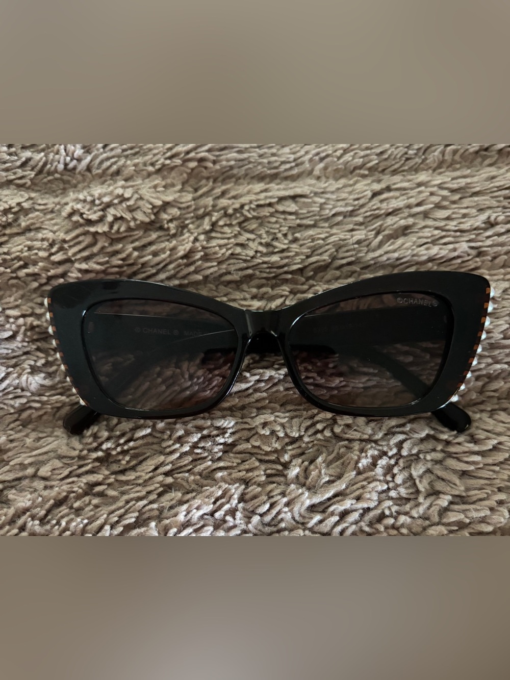 Black Cat-Eye Sunglasses